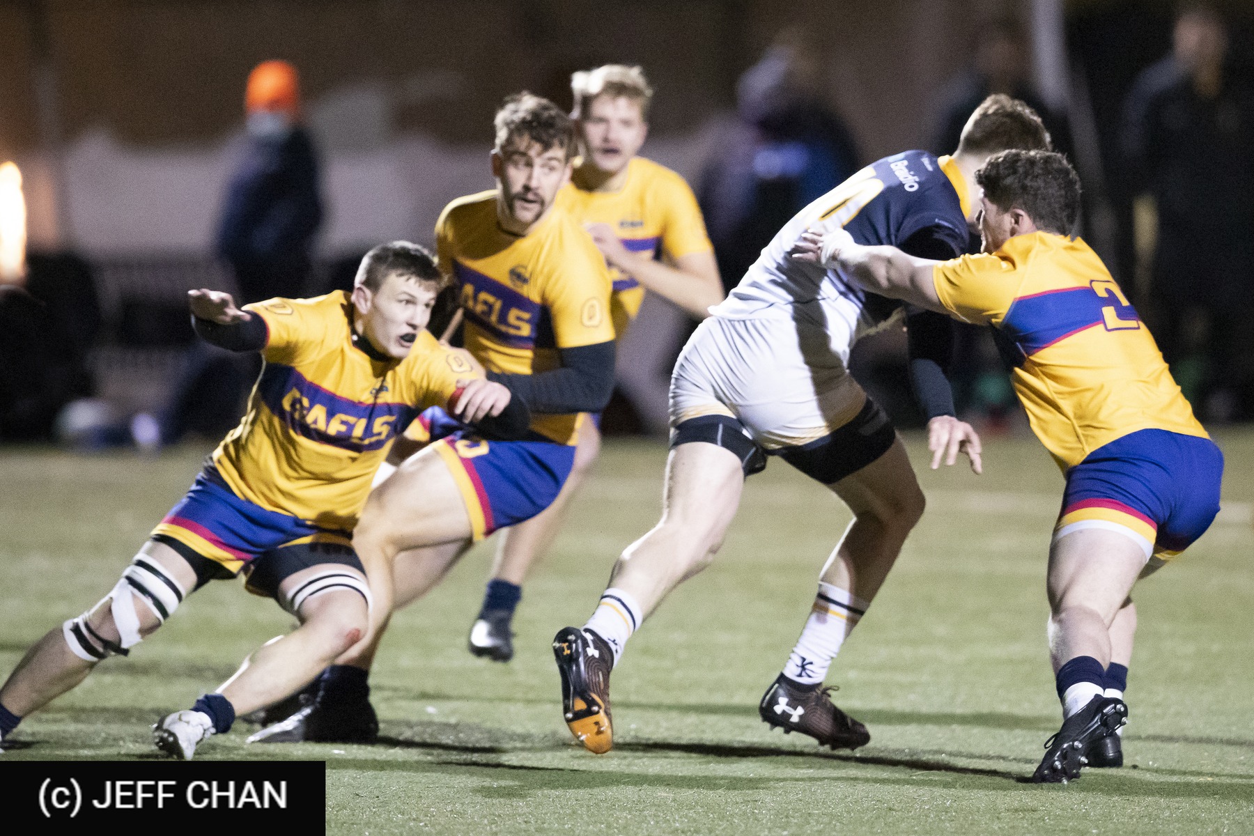 Alex PIPCHUK -  Queen's University - University of British Columbia - Rugby - CANUMENS 2021 - Queen's U vs U British Columbia - by Jeff Chan (#CANUMENS2105) Photo by: Jeff Chan | Siuxy Sports 2021-11-26
