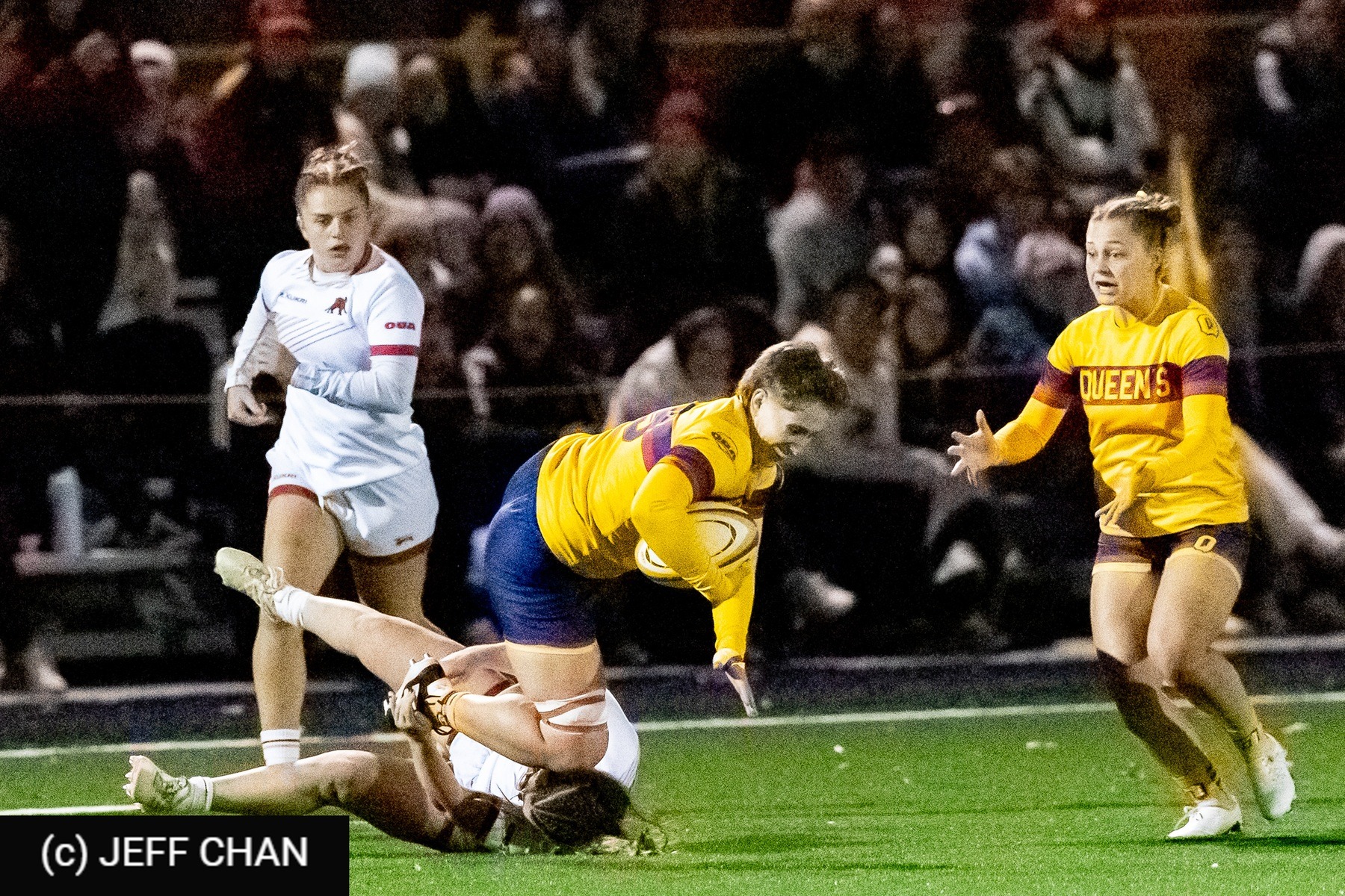  Queen's University - University of Guelph - Rugby - OUA 2025 Queen's (W) vs Guelph (#OUW25QWGU10) Photo by: Jeff Chan | Siuxy Sports 2025-10-24