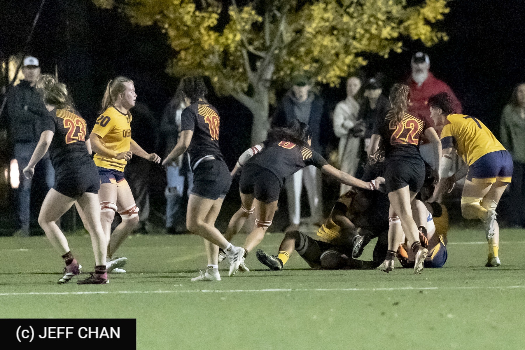  Queen's University - University of Guelph - Rugby - OUA 2023 Queen's (W) vs Guelph Final (#OUW23QWGU10) Photo by: Jeff Chan | Siuxy Sports 2023-10-27