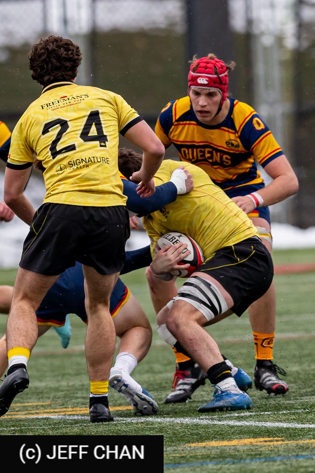 Simon BURNS -  Queen's University - Dalhousie University - Rugby - CANUMENS 2025 - Queen's University vs Dalhousie University - Game#5 by Jeff Chan (#CANUMENS2575) Photo by: Jeff Chan | Siuxy Sports 2025-11-14