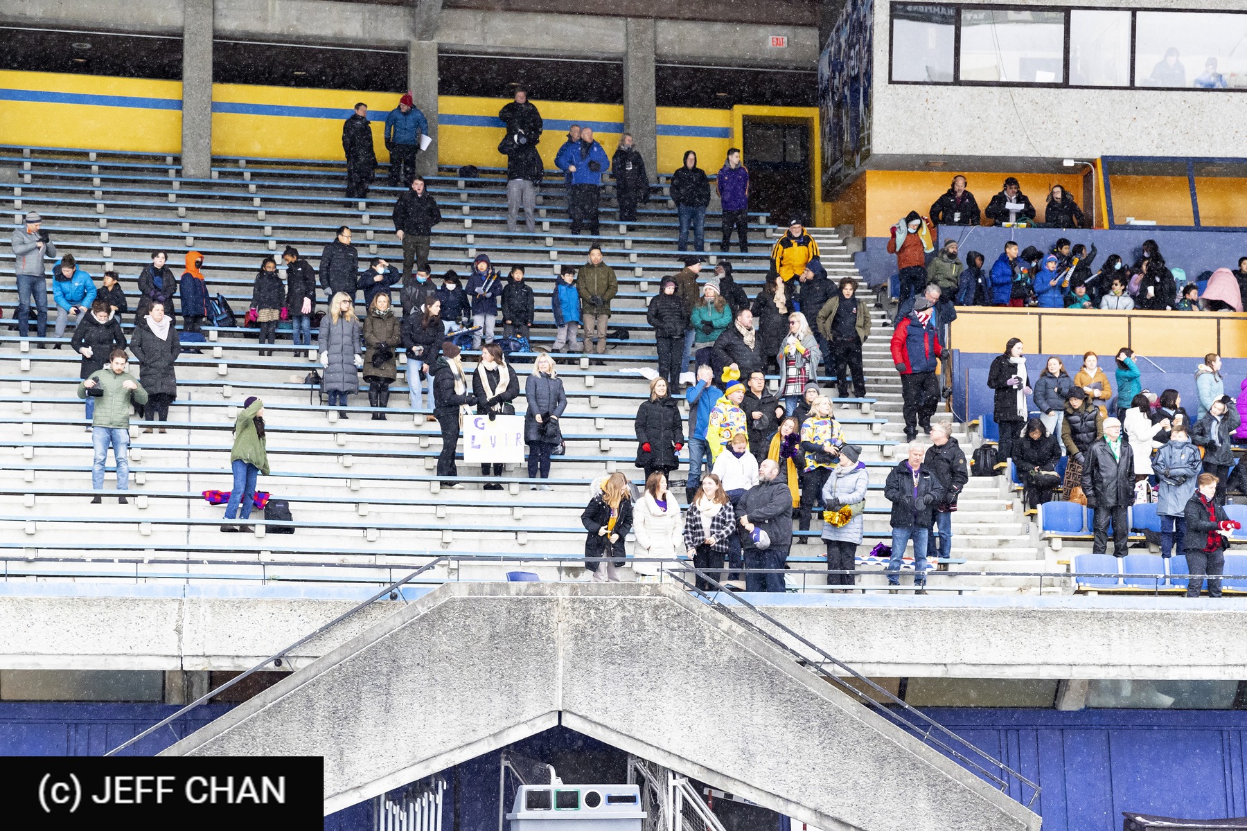  University of Victoria - Wilfrid Laurier University - Rugby - CANUMENS 2022 - U Victoria vs W Laurier U -  by Jeff Chan (#CANUMENS2208) Photo by: Jeff Chan | Siuxy Sports 2022-12-02