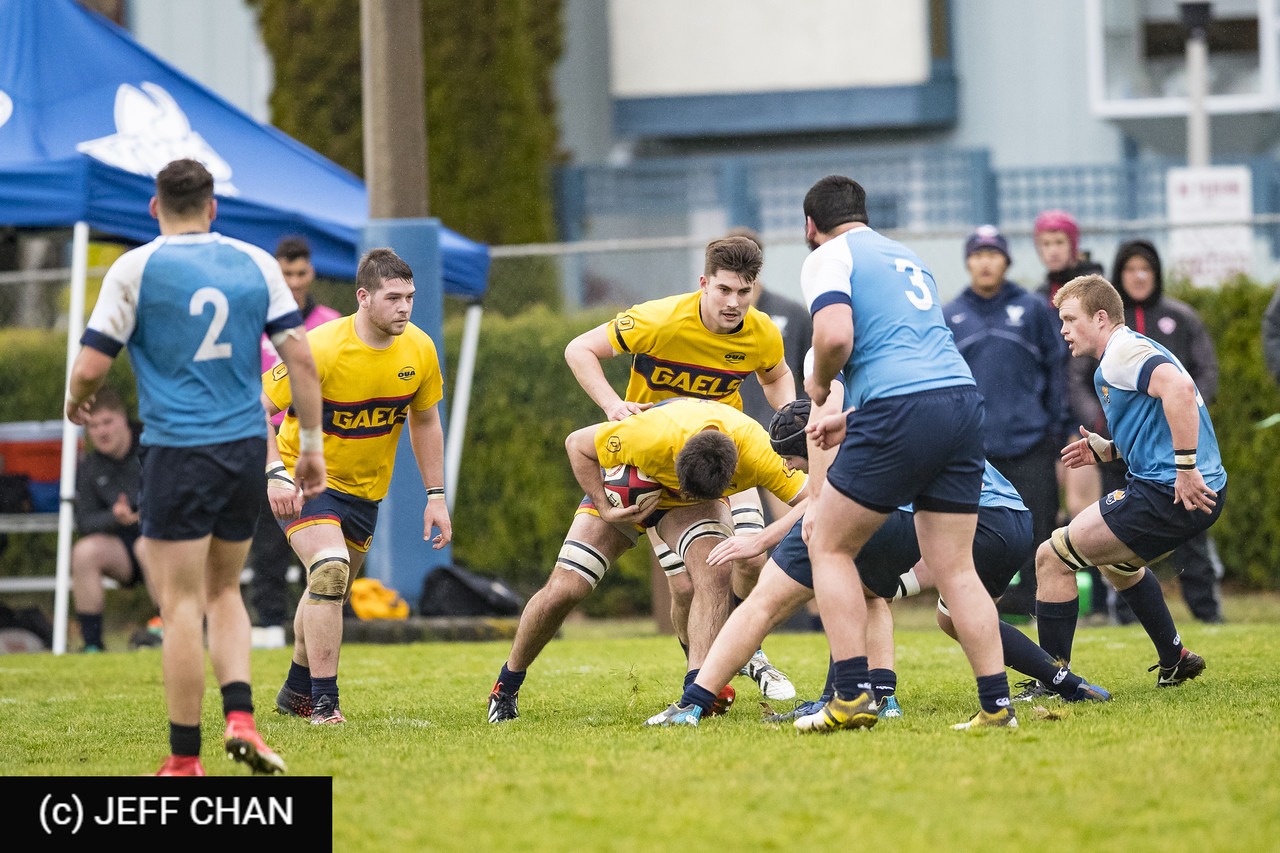 Trevor HELGASON - Ruairidh MACPHAIL -  Queen's University - University of Victoria - Rugby - CANUMENS 2018 - Queen's U vs U Victoria by Jeff Chan (#CANUMENS1804) Photo by: Jeff Chan | Siuxy Sports 2018-11-22