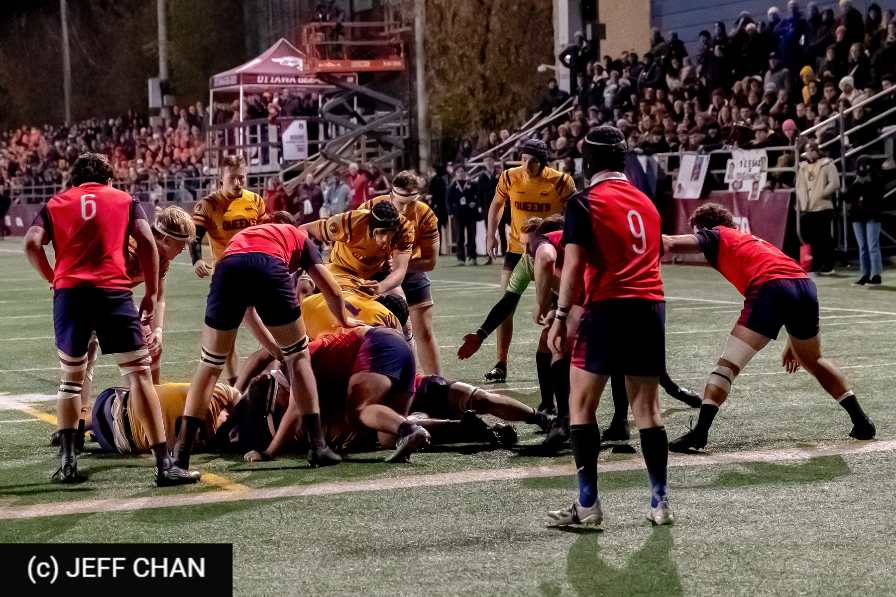  ÉTS (École de technologie supérieure) - Queen's University - Rugby - CANUMENS 2024 - Final - ETS vs Queen's by Jeff Chan (#CANUMENS2412) Photo by: Jeff Chan | Siuxy Sports 2024-11-17