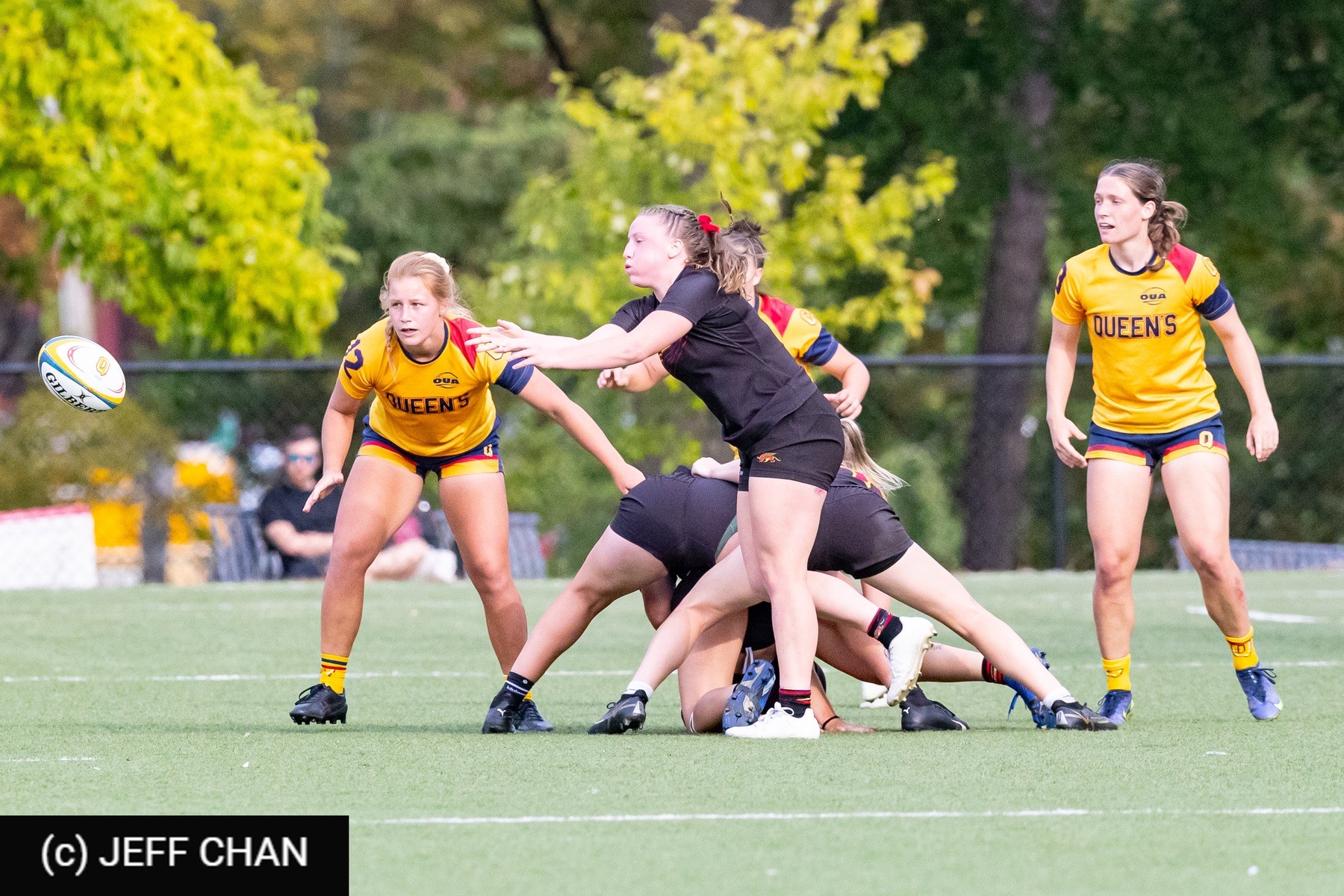  Queen's University - University of Guelph - Rugby - OUA 2023 Queen's (W) vs Guelph (#OUW23QWGU09) Photo by: Jeff Chan | Siuxy Sports 2023-09-23