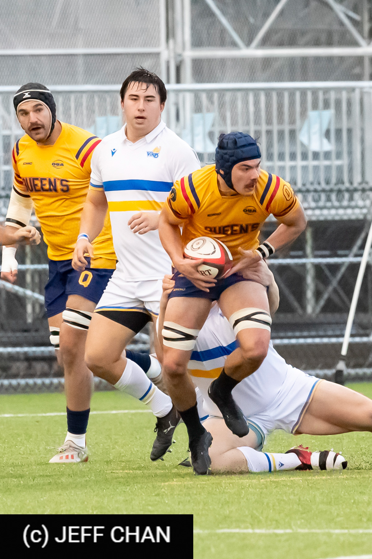 Brendan KIM - Evan RAYMOND -  Queen's University - University of Victoria - Rugby - CANUMENS 2023 - Quarter final - Queen's vs UVic by Jeff Chan (#CANUMENS2301) Photo by: Jeff Chan | Siuxy Sports 2023-11-15
