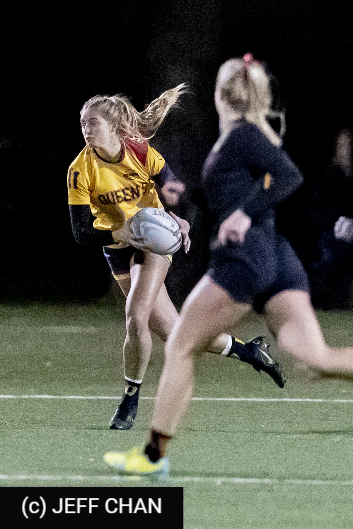  Queen's University - University of Guelph - Rugby - OUA 2022 Queen's (W) vs Guelph Champions (#OUW22QWGU10) Photo by: Jeff Chan | Siuxy Sports 2022-10-28