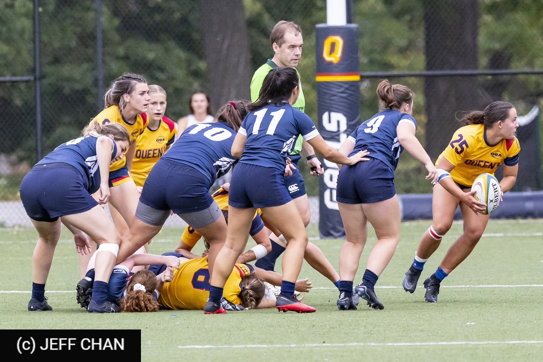  Queen's University - University of Toronto - Rugby - OUA 2023 Queen's (W) vs Toronto (#OUW23QWUT09) Photo by: Jeff Chan | Siuxy Sports 2023-09-09