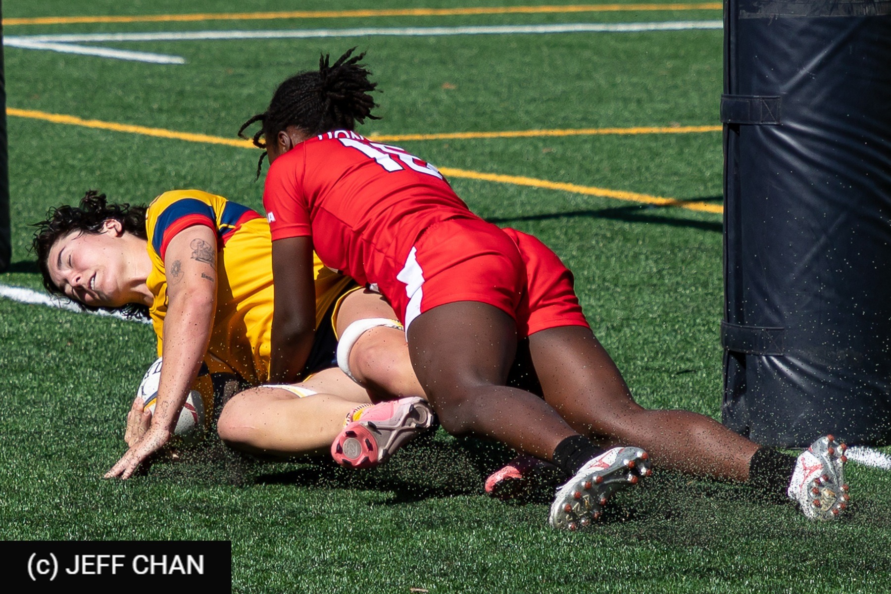  Queen's University - York University - Rugby - OUA 2025 Queen's (W) vs York (#OUW25QWYO09) Photo by: Jeff Chan | Siuxy Sports 2025-09-06