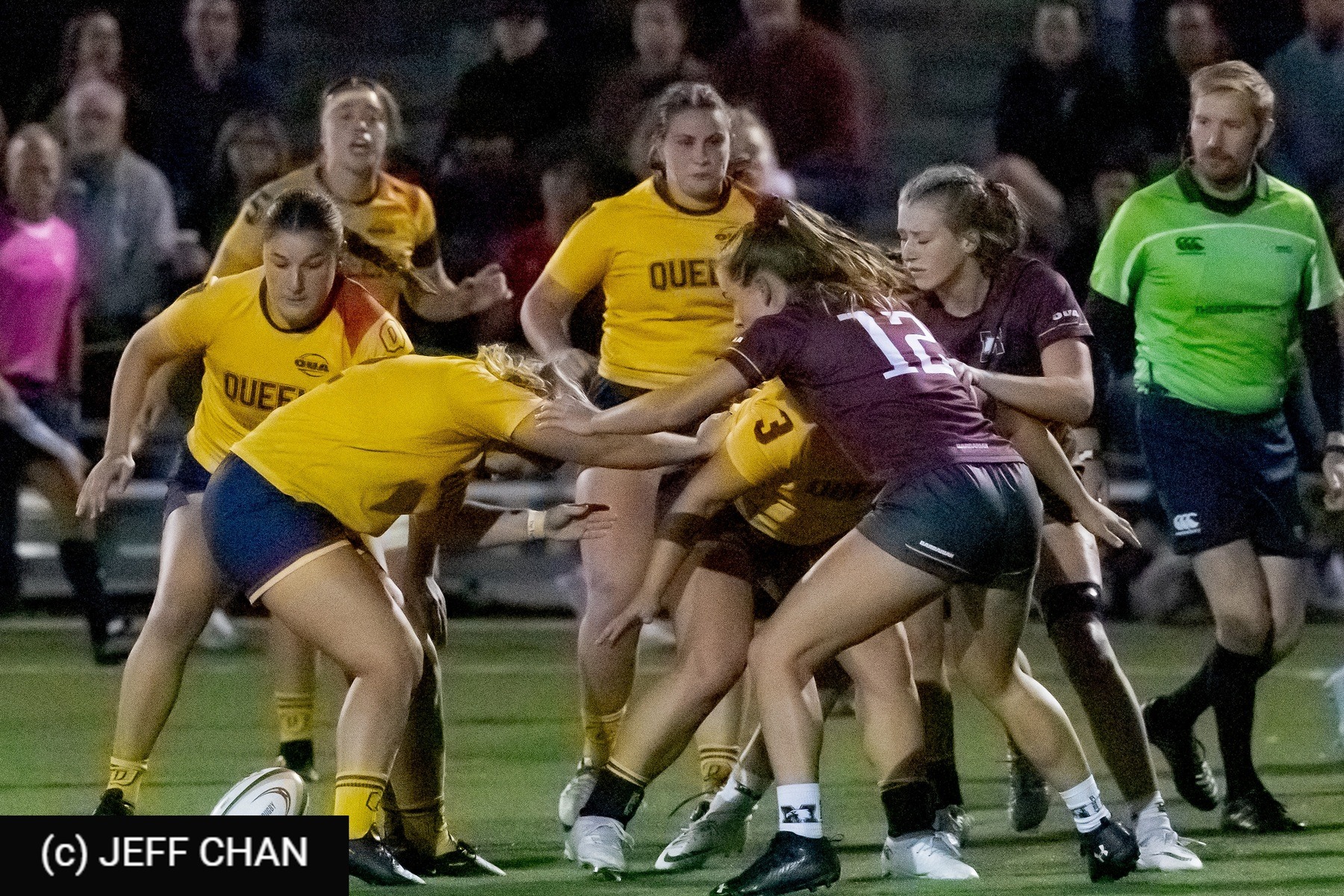  Queen's University - McMaster University - Rugby - OUA 2024 Queen's (W) vs McMaster (#OUW24QWMC10) Photo by: Jeff Chan | Siuxy Sports 2024-10-05