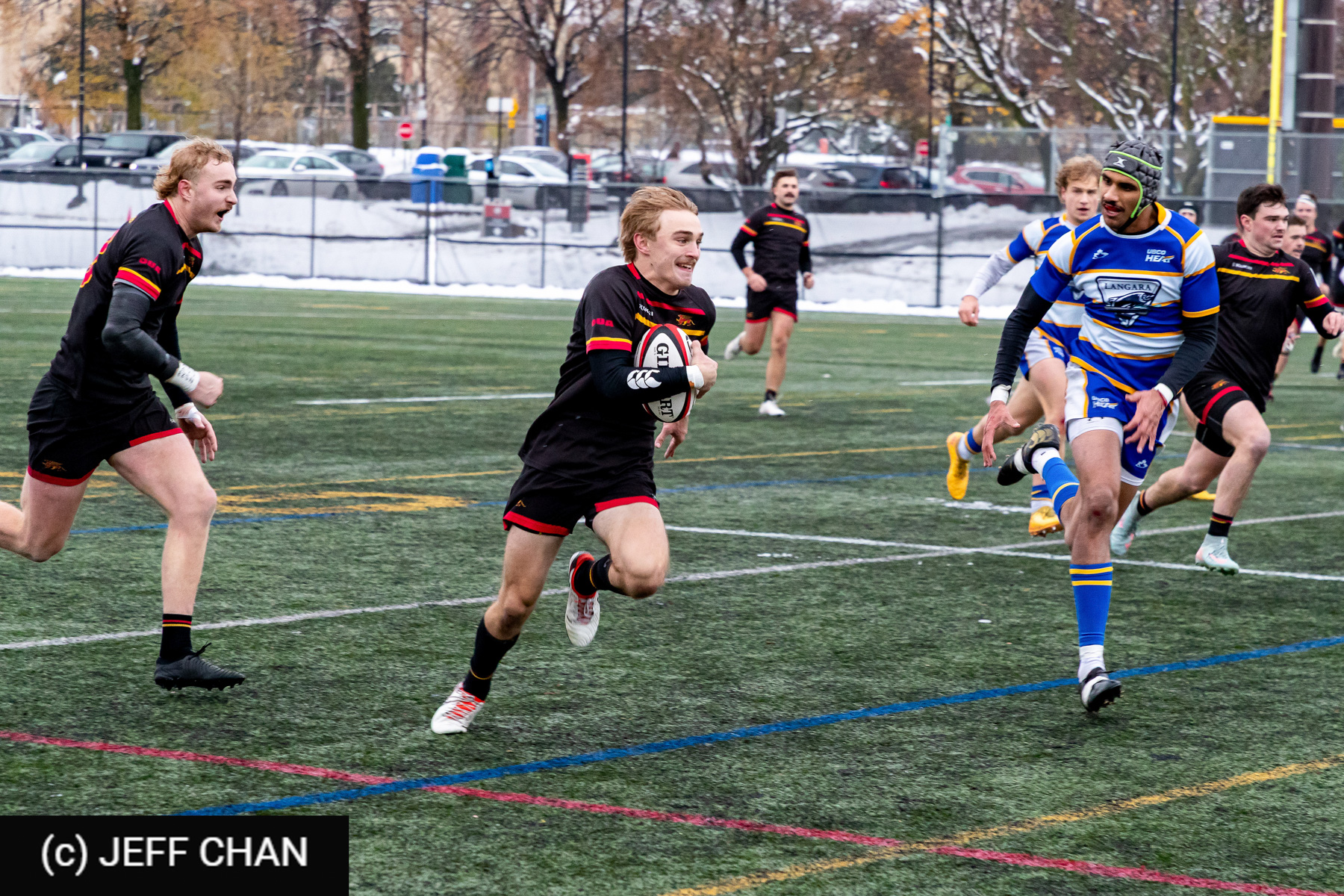 Oliver ALPE - Evan DAVIES -  University of Guelph - University of British Columbia Okanagan - Rugby - CANUMENS 2025 - University of Guelph v University of British Columbia Okanagan - Game#2 by Jeff Chan (#CANUMENS2572) Photo by: Jeff Chan | Siuxy Sports 2025-11-12