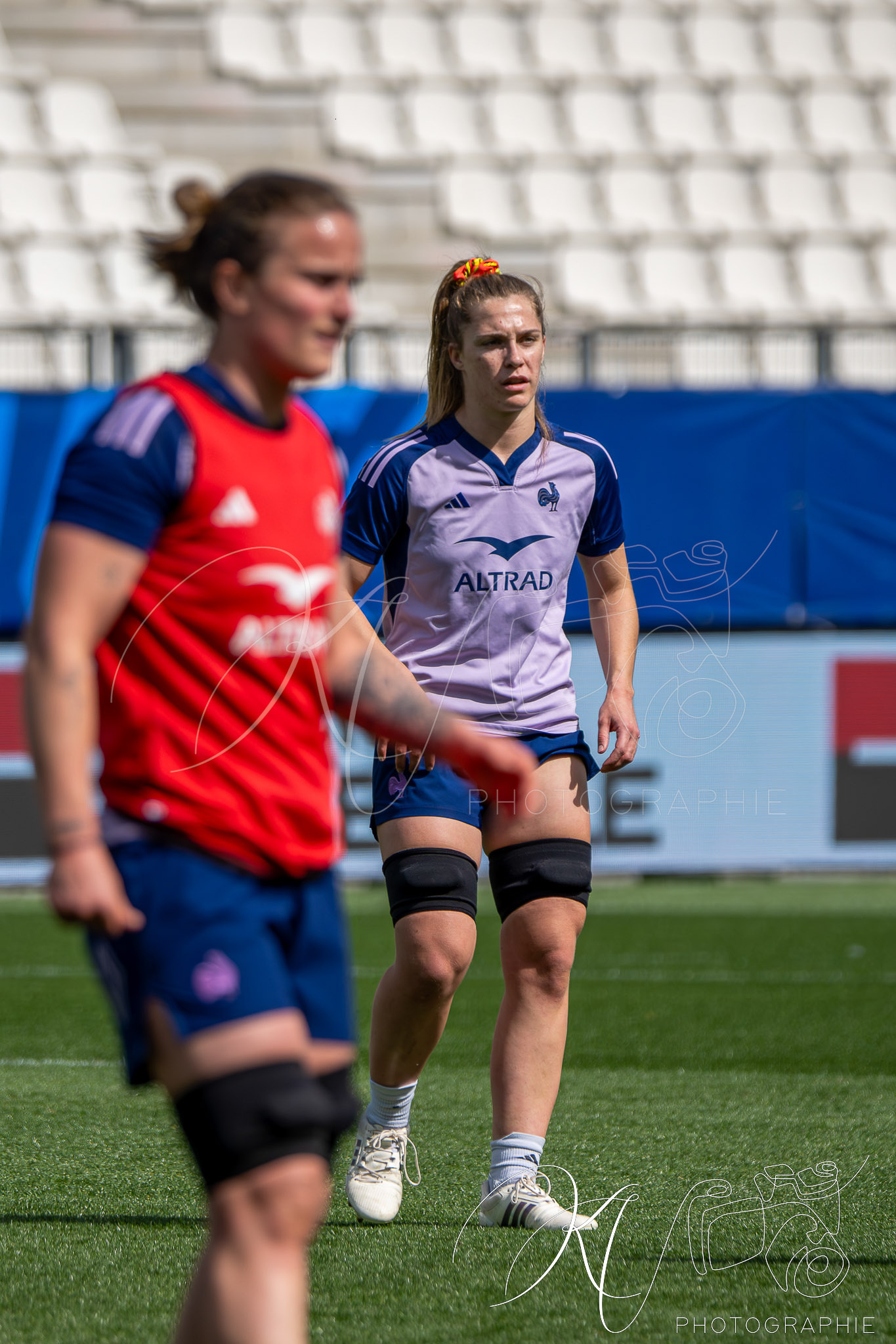  Équipe feminin de France de rugby à XV -  - Rugby - FFR 2026 - Équipe féminin de France de Rugby - Captain Run - Stade des Alpes (#FFR26EFRXVC04) Photo by: Karine Valentin | Siuxy Sports 2026-04-10