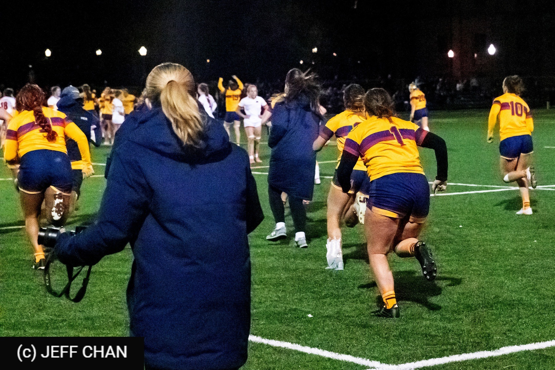  Queen's University - University of Guelph - Rugby - OUA 2025 Queen's (W) vs Guelph (#OUW25QWGU10) Photo by: Jeff Chan | Siuxy Sports 2025-10-24