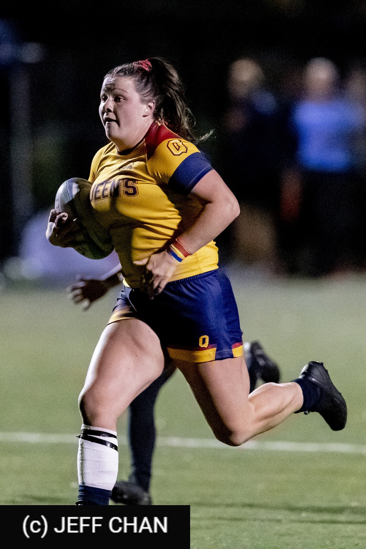  Queen's University - University of Guelph - Rugby - OUA 2022 Queen's (W) vs Guelph Champions (#OUW22QWGU10) Photo by: Jeff Chan | Siuxy Sports 2022-10-28