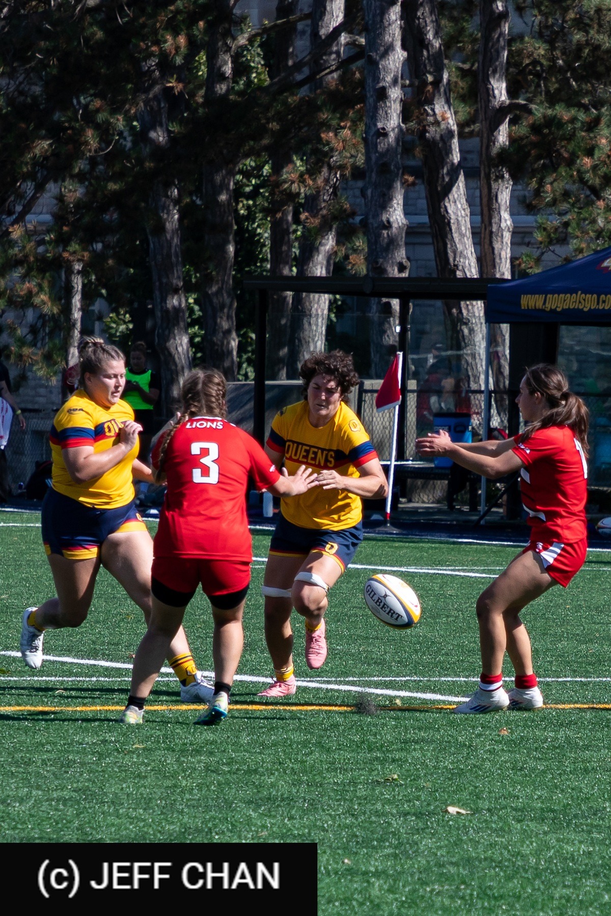  Queen's University - York University - Rugby - OUA 2025 Queen's (W) vs York (#OUW25QWYO09) Photo by: Jeff Chan | Siuxy Sports 2025-09-06
