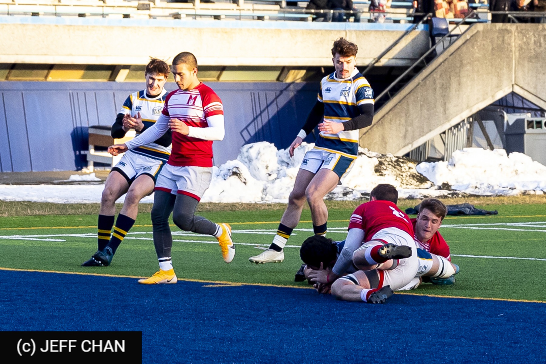 Zach AUGER -  University of British Columbia - Université McGill - Rugby - CANUMENS 2022 - U British Columbia vs McGill U - Gold Game by Jeff Chan (#CANUMENS2212) Photo by: Jeff Chan | Siuxy Sports 2022-12-04