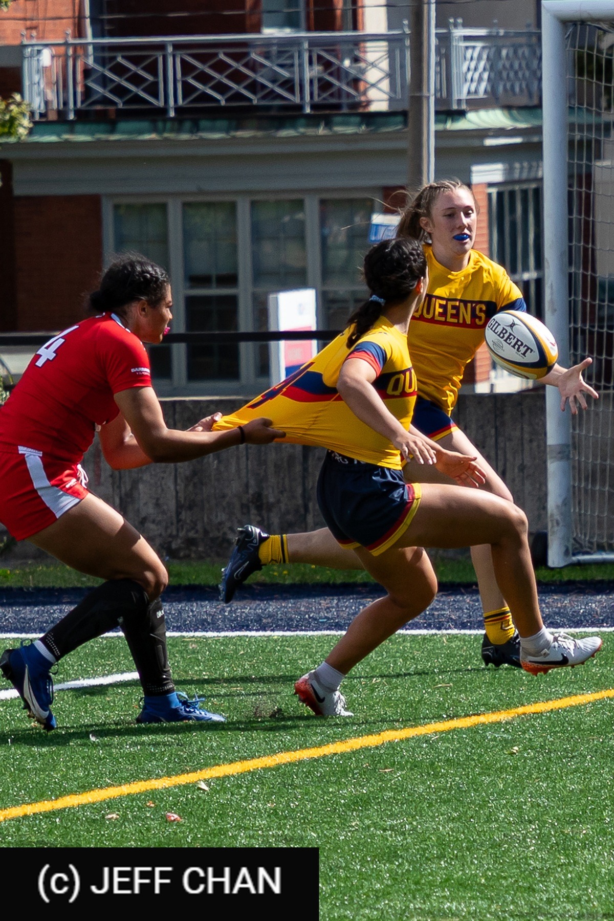  Queen's University - York University - Rugby - OUA 2025 Queen's (W) vs York (#OUW25QWYO09) Photo by: Jeff Chan | Siuxy Sports 2025-09-06