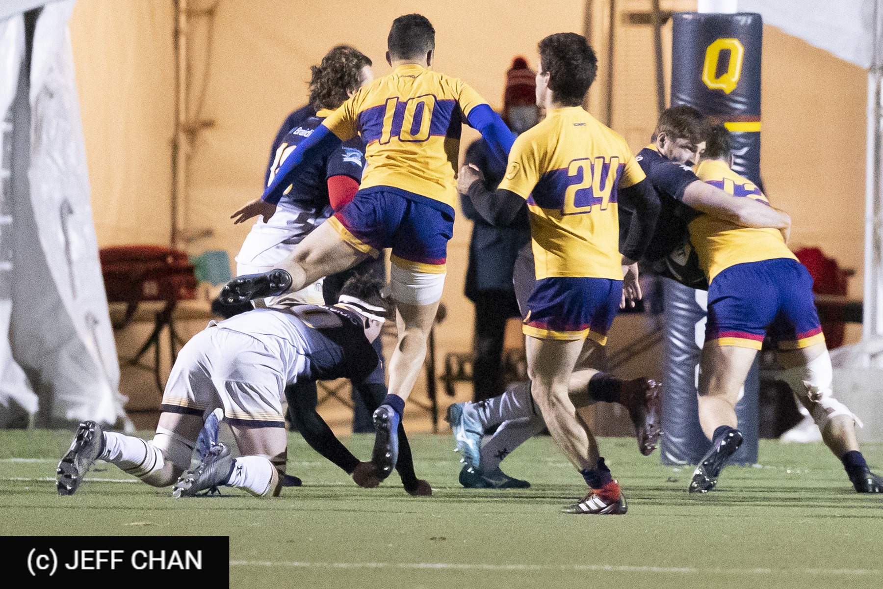  Queen's University - University of British Columbia - Rugby - CANUMENS 2021 - Queen's U vs U British Columbia - by Jeff Chan (#CANUMENS2105) Photo by: Jeff Chan | Siuxy Sports 2021-11-26
