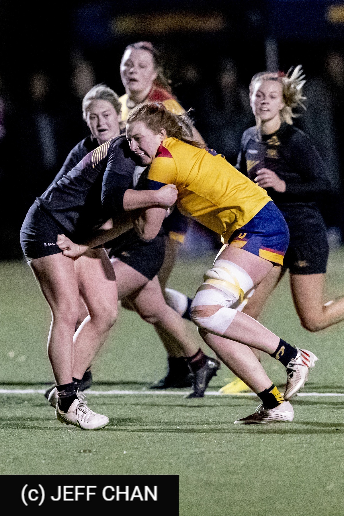  Queen's University - University of Guelph - Rugby - OUA 2022 Queen's (W) vs Guelph Champions (#OUW22QWGU10) Photo by: Jeff Chan | Siuxy Sports 2022-10-28