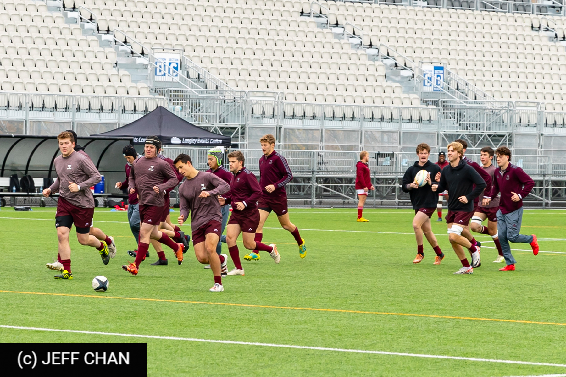 Lucas DINGWALL - Ryan PLUNKETT -  Memorial University of Newfoundland - Université Ottawa - Rugby - CANUMENS 2023 - Quarter final - Memorial vs U Ottawa by Jeff Chan (#CANUMENS2303) Photo by: Jeff Chan | Siuxy Sports 2023-11-15