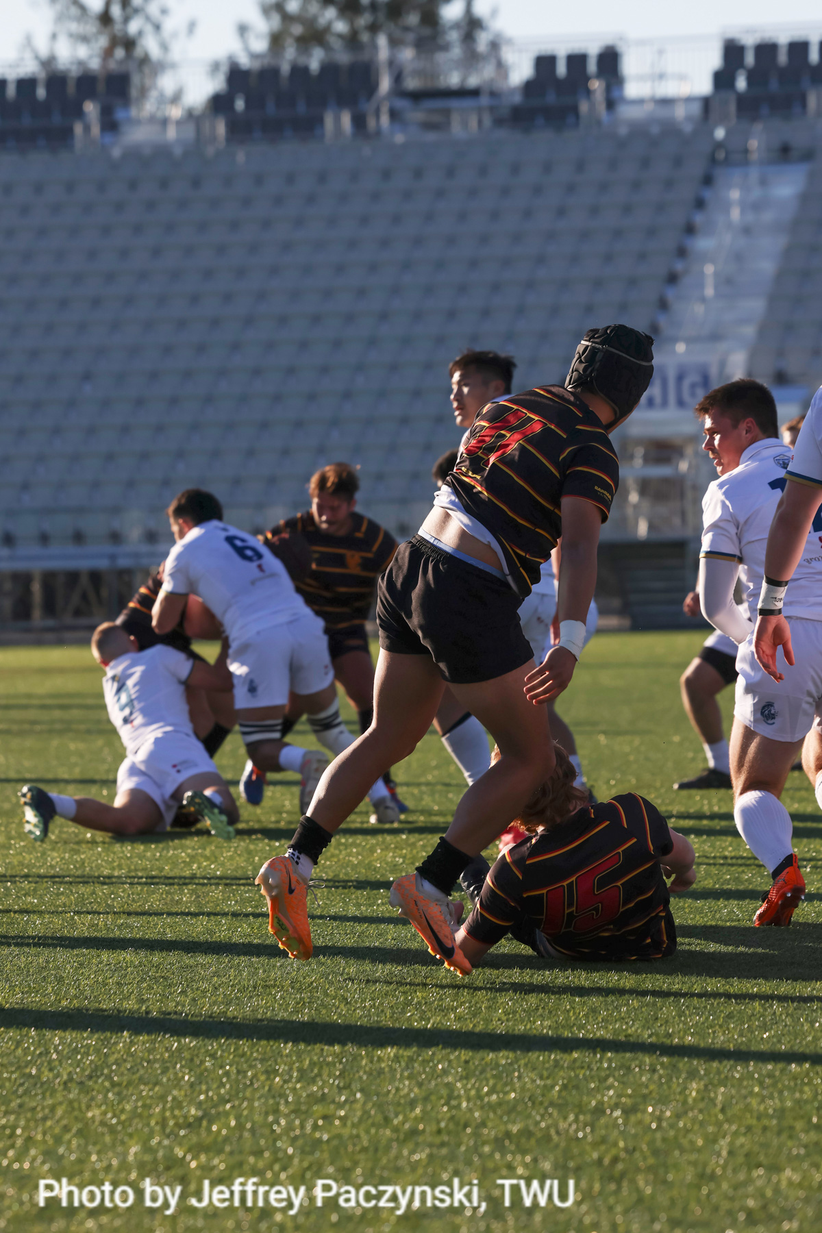  Trinity Western University - University of Calgary - Rugby - CANUMENS 2023 - Semi final - Trinity W vs Calgary U by Jeff Chan (#CANUMENS2308) Photo by: Jeff Chan | Siuxy Sports 2023-11-17