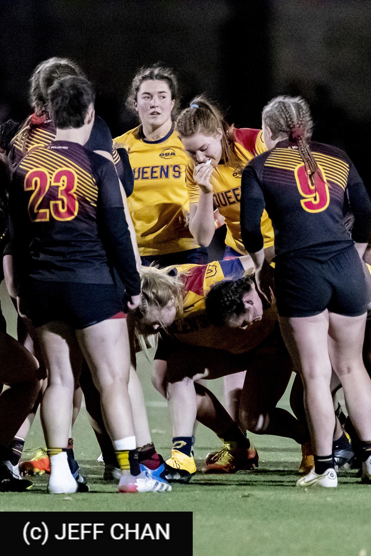  Queen's University - University of Guelph - Rugby - OUA 2022 Queen's (W) vs Guelph Champions (#OUW22QWGU10) Photo by: Jeff Chan | Siuxy Sports 2022-10-28