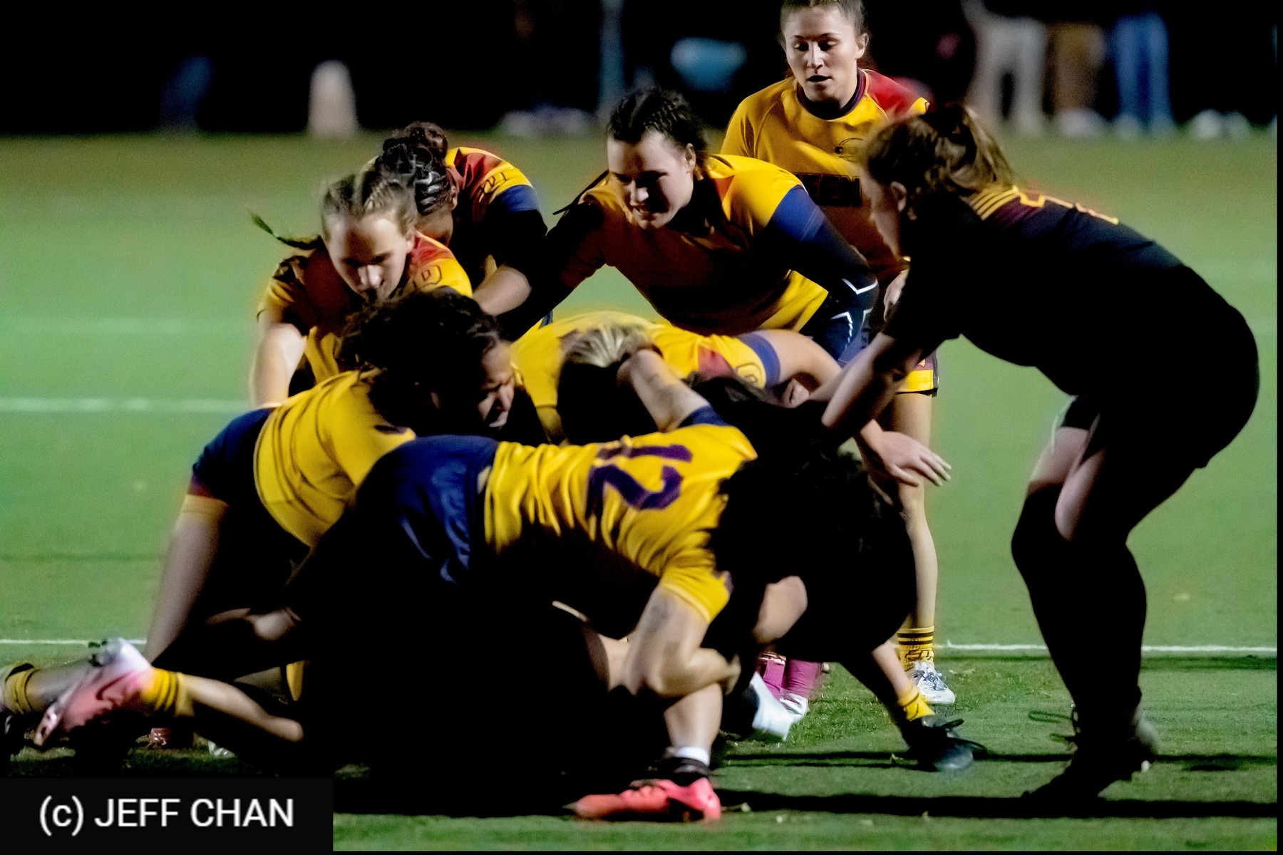  Queen's University - University of Guelph - Rugby - OUA 2024 Queen's (W) vs Guelph (#OUW24QWGU10) Photo by: Jeff Chan | Siuxy Sports 2024-10-25