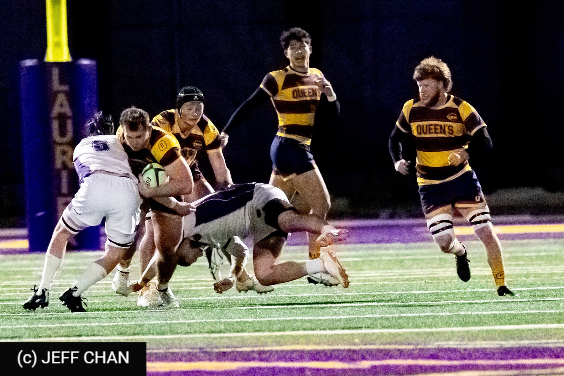 Queen's University - Wilfrid Laurier University - Rugby - OUA 2025 Queen's vs Laurier (#OUA25QULA10) Photo by: Jeff Chan | Siuxy Sports 2025-10-31