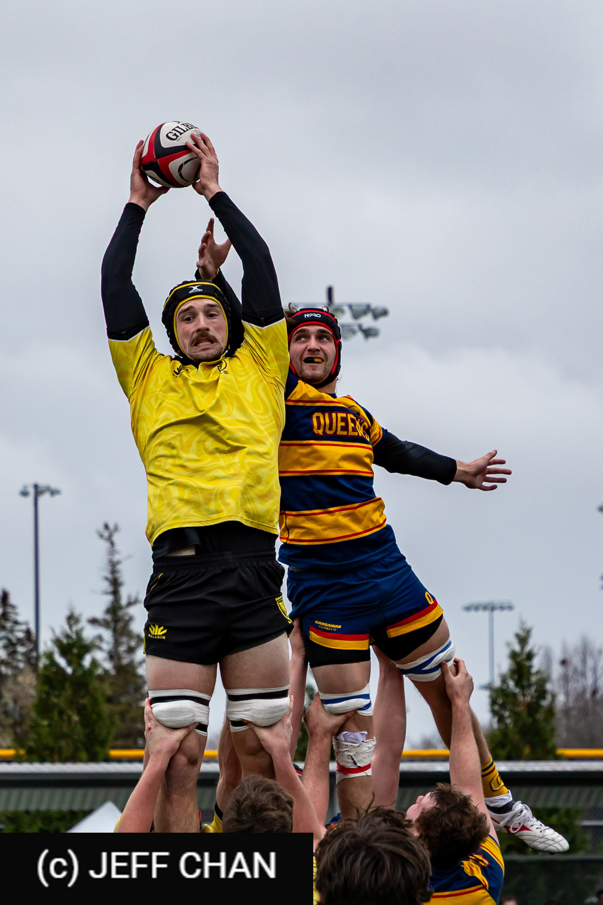  Queen's University - Dalhousie University - Rugby - CANUMENS 2025 - Queen's University vs Dalhousie University - Game#5 by Jeff Chan (#CANUMENS2575) Photo by: Jeff Chan | Siuxy Sports 2025-11-14
