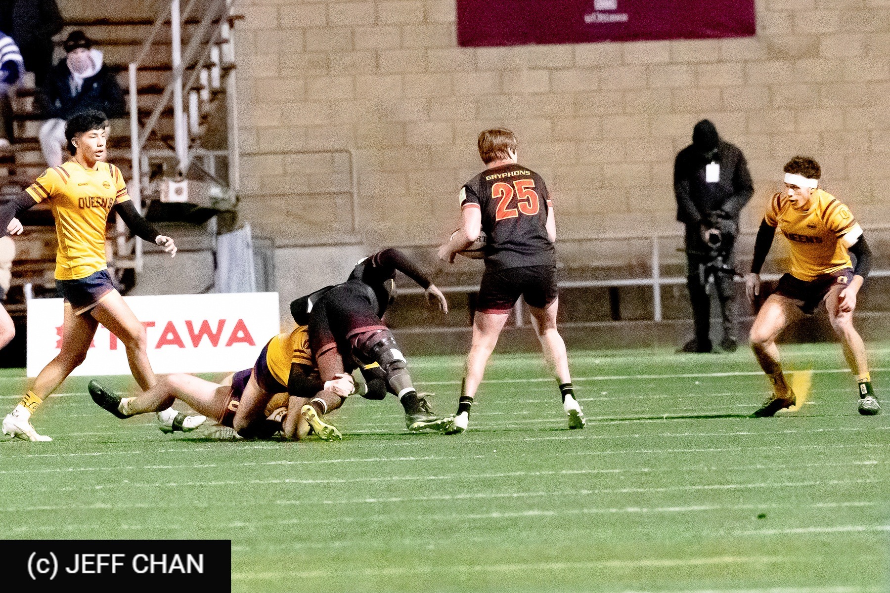  Queen's University - University of Guelph - Rugby - OUA 2024 Queen's vs Guelph (#OUA24QUG15) Photo by: Jeff Chan | Siuxy Sports 2024-11-15
