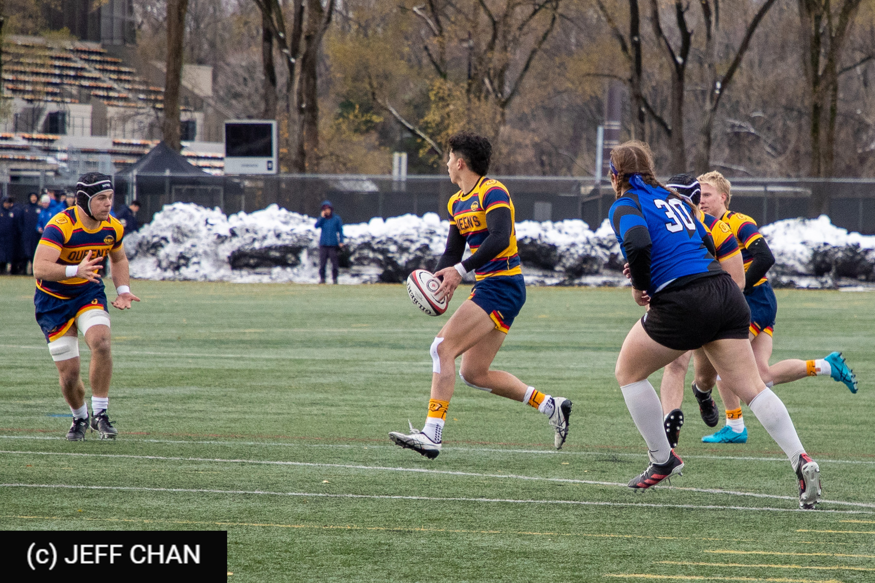  Université de Montréal - Queen's University - Rugby - CANUMENS 2025 - Université de Montréal vs Queen's University - Game#10 by Jeff Chan (#CANUMENS2560) Photo by: Jeff Chan | Siuxy Sports 2025-11-16