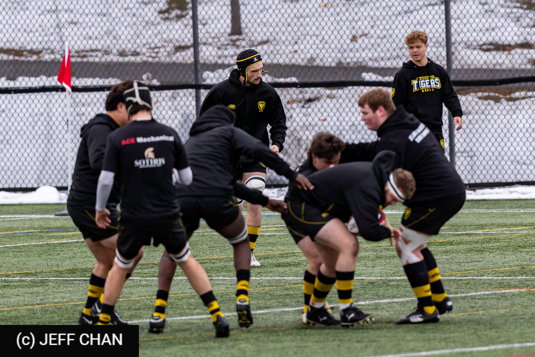  Queen's University - Dalhousie University - Rugby - CANUMENS 2025 - Queen's University vs Dalhousie University - Game#5 by Jeff Chan (#CANUMENS2575) Photo by: Jeff Chan | Siuxy Sports 2025-11-14