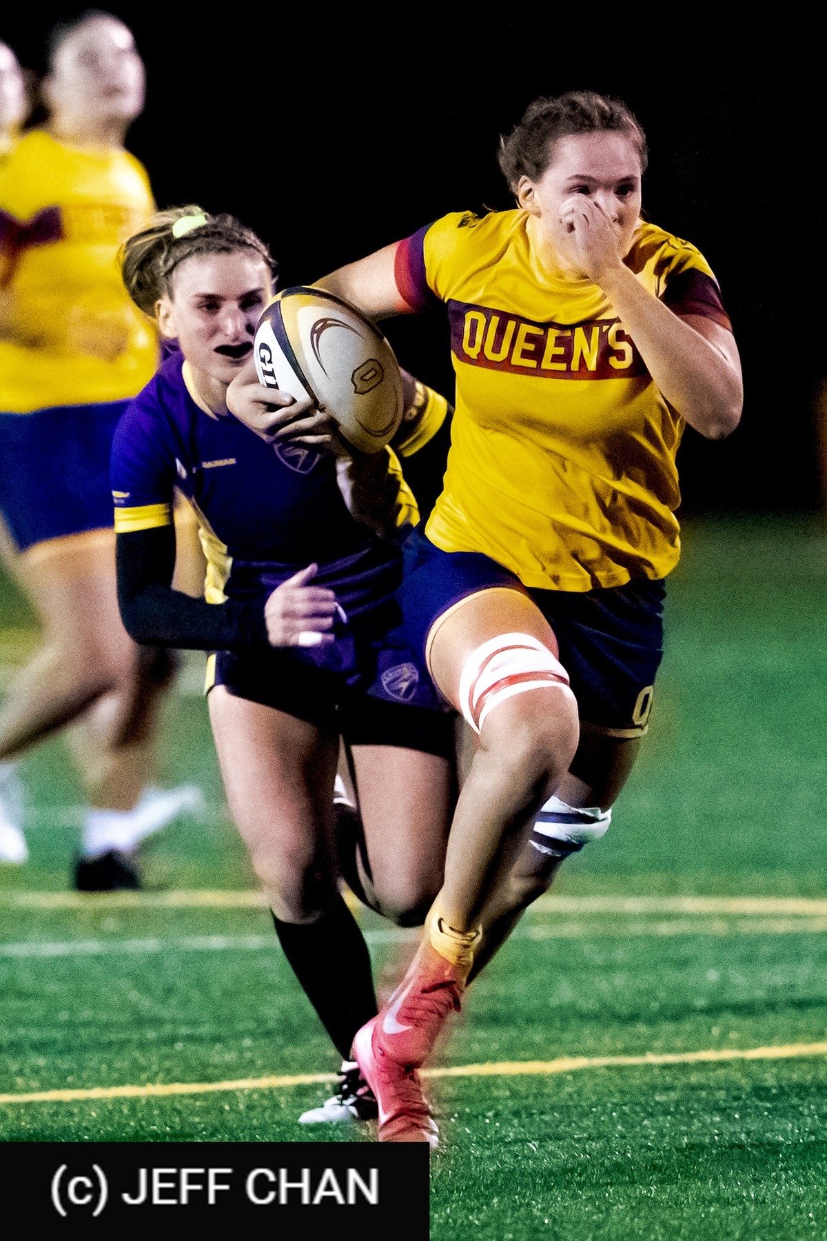  Queen's University - Wilfrid Laurier University - Rugby - OUA 2025 Queen's (W) vs Laurier (#OUW25QWLA10) Photo by: Jeff Chan | Siuxy Sports 2025-10-17