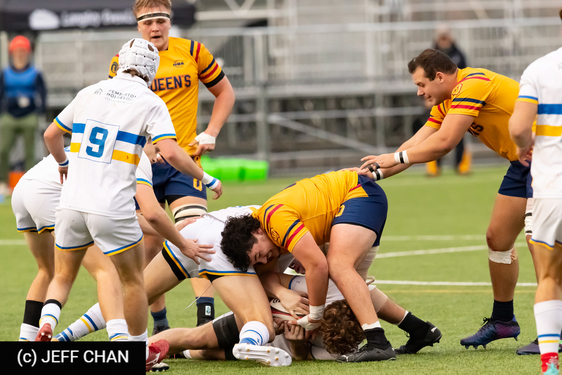 Connor HAY -  Queen's University - University of Victoria - Rugby - CANUMENS 2023 - Quarter final - Queen's vs UVic by Jeff Chan (#CANUMENS2301) Photo by: Jeff Chan | Siuxy Sports 2023-11-15