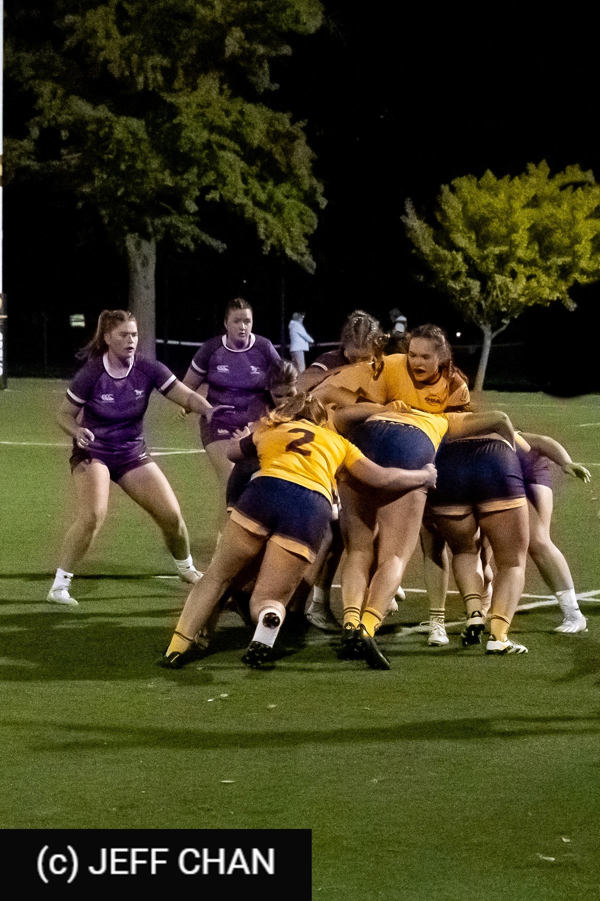  Queen's University - University of Western Ontario - Rugby - OUA 2024 Queen's (W) vs Western (#OUW24QWWE10) Photo by: Jeff Chan | Siuxy Sports 2024-10-18